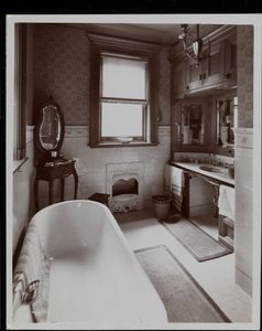 Een badkamer van de Edward Brandeis-residentie op 16 West 88th Street, New York, 1902